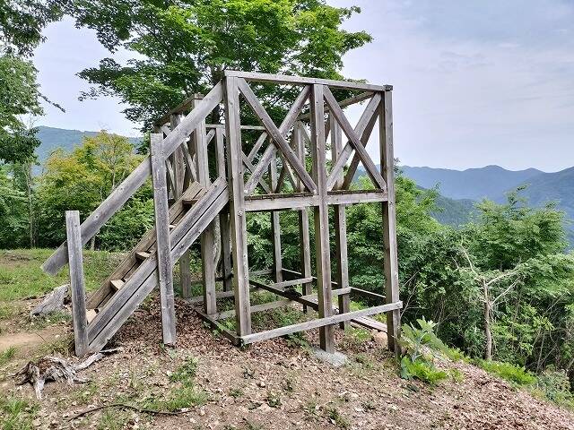 あしがくぼ山の花道駐車場から日向山(埼玉)へプチ登山_14