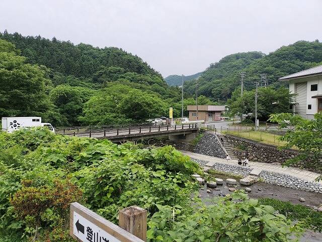 あしがくぼ山の花道駐車場から日向山(埼玉)へプチ登山_30
