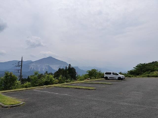 あしがくぼ山の花道駐車場から日向山(埼玉)へプチ登山_5